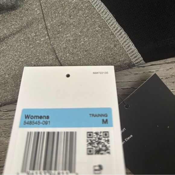 Nike Women's Gray Sports Bra - Picture 4 of 4